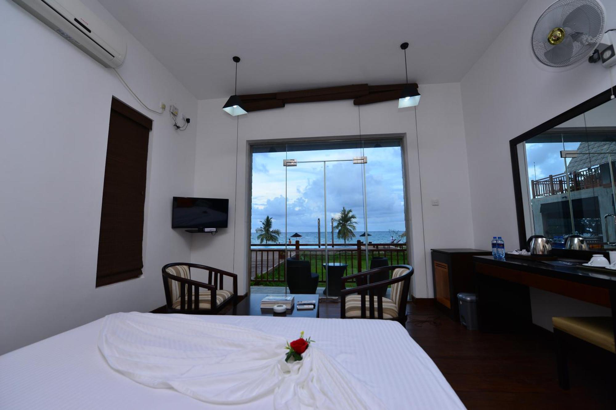 Hotel Laya Waves Passikudah Pokoj fotografie