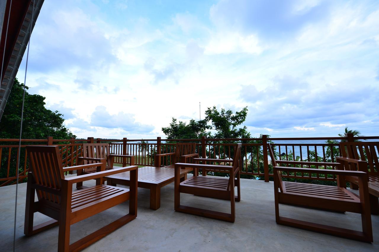 Hotel Laya Waves Passikudah Exteriér fotografie